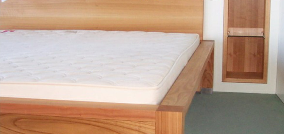 Schlafzimmer , Schalfraum aus Holz